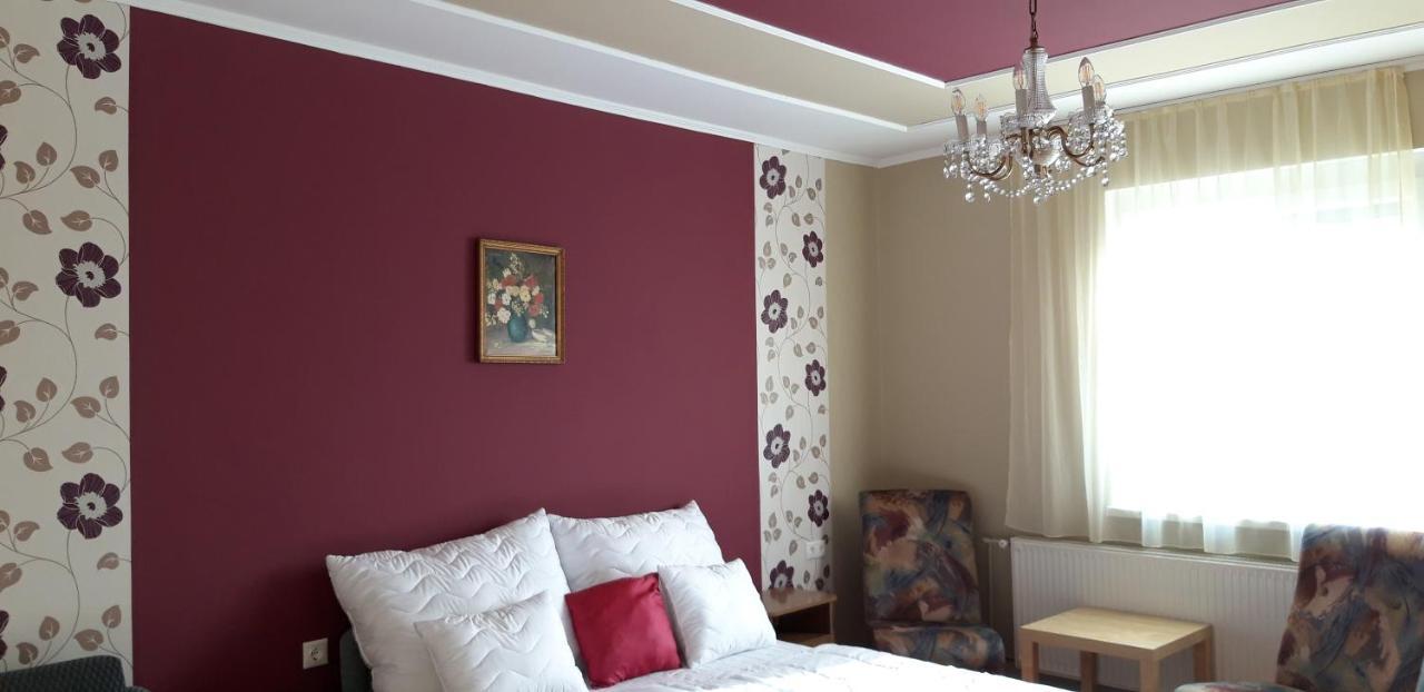 Ildi Apartman Gyenesdiás Buitenkant foto